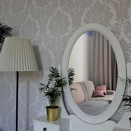 With Spacious Terrace Floramy Apartman *