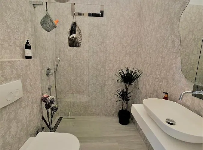 With Spacious Terrace Floramy Apartment Opatija
