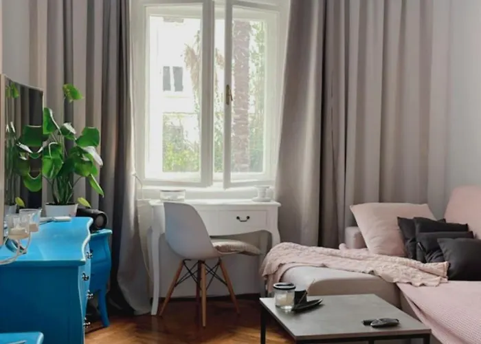 Apartment With Spacious Terrace Floramy *