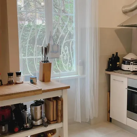 With Spacious Terrace Floramy Apartament