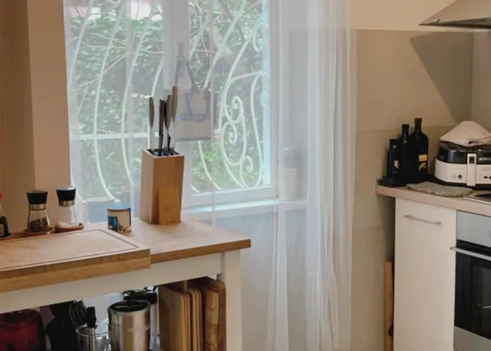 With Spacious Terrace Floramy Apartment